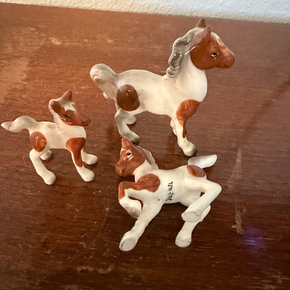 Antique Brown & White Ceramic Horse Trio Vintage Figurines